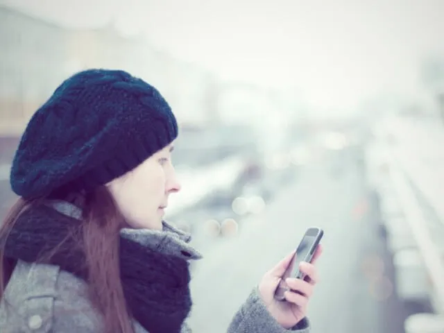 Giúp smartphone không bị 'đột tử' khi trời rét ảnh 1