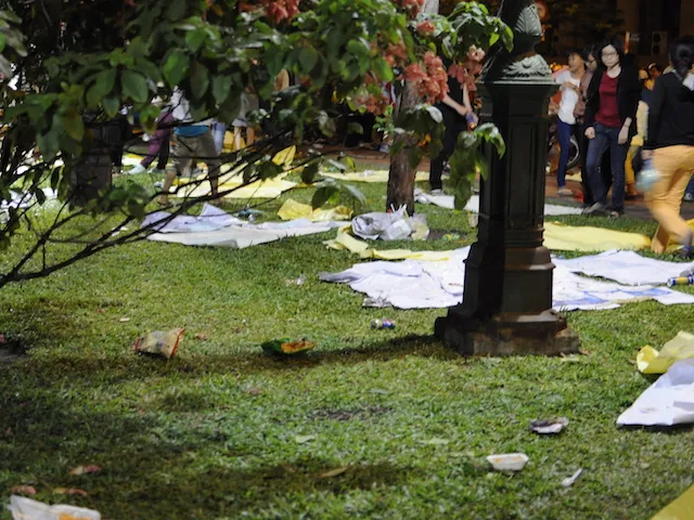 Pháo hoa đêm giao thừa rực sáng một góc trời ảnh 9