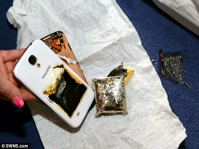 Smartphone phát nổ khi cắm sạc qua đêm ảnh 1