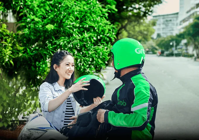 Grab trang bị bảo hiểm cho hành khách và tài xế ảnh 2