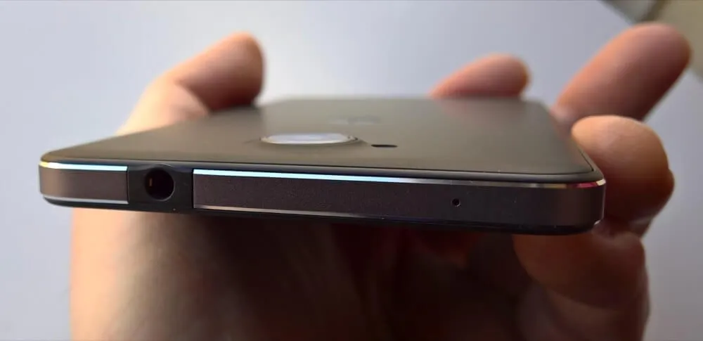 Lumia 650 bán tại Việt Nam với giá mềm ảnh 2