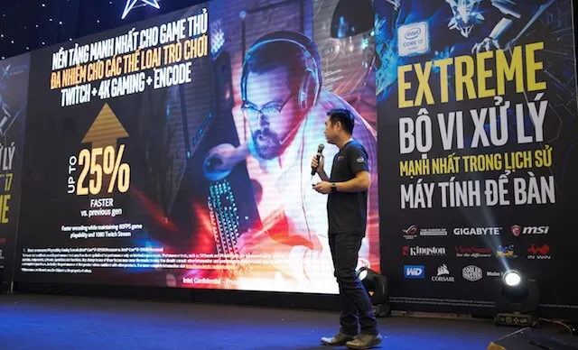 Tổng Giám Đốc Intel Việt Nam đang trình bày về Intel Core i7 Extreme Edition