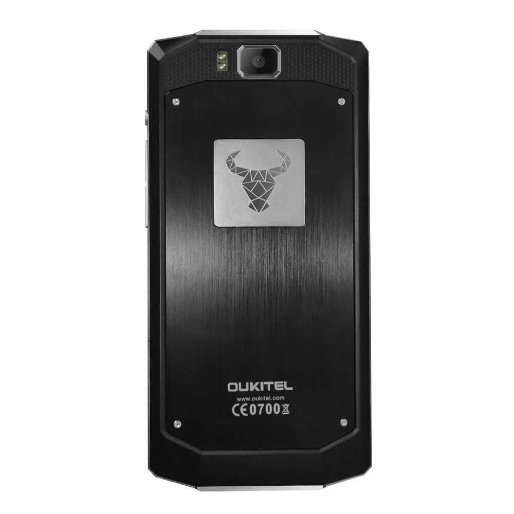 Oukitel K10000 có kiểu dáng mạnh mẽ và bền bỉ