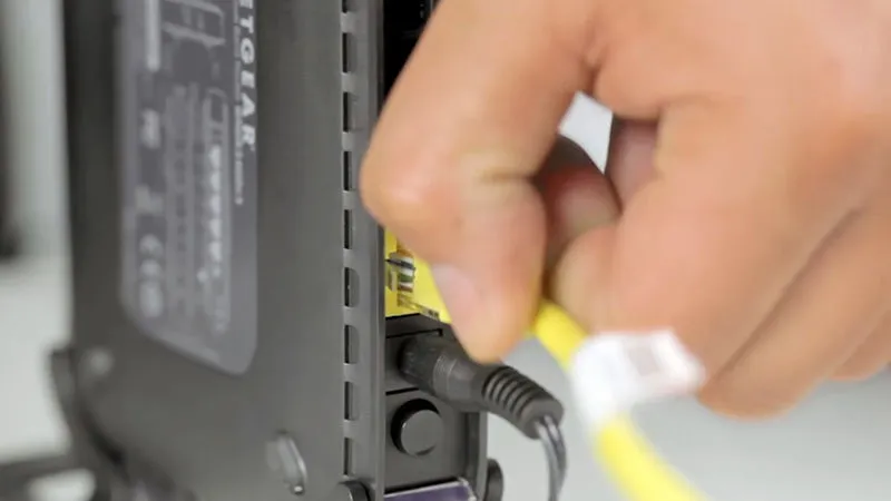 5 mẹo cần biết nếu không muốn bị hack Wi-Fi ảnh 6