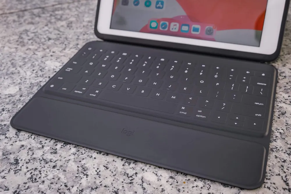 rugged-folio