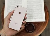 Trên tay nhanh iPhone SE 2020 đầu tiên tại Việt Nam ảnh 7 iPhone 8 giảm giá chỉ còn 6,4 triệu đồng