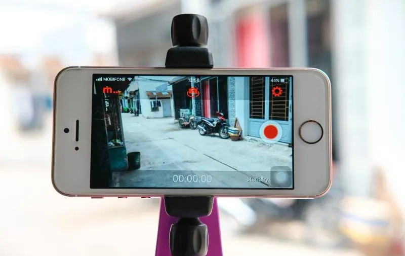 bien-dien-thoai-cu-thanh-camera-quan-sat