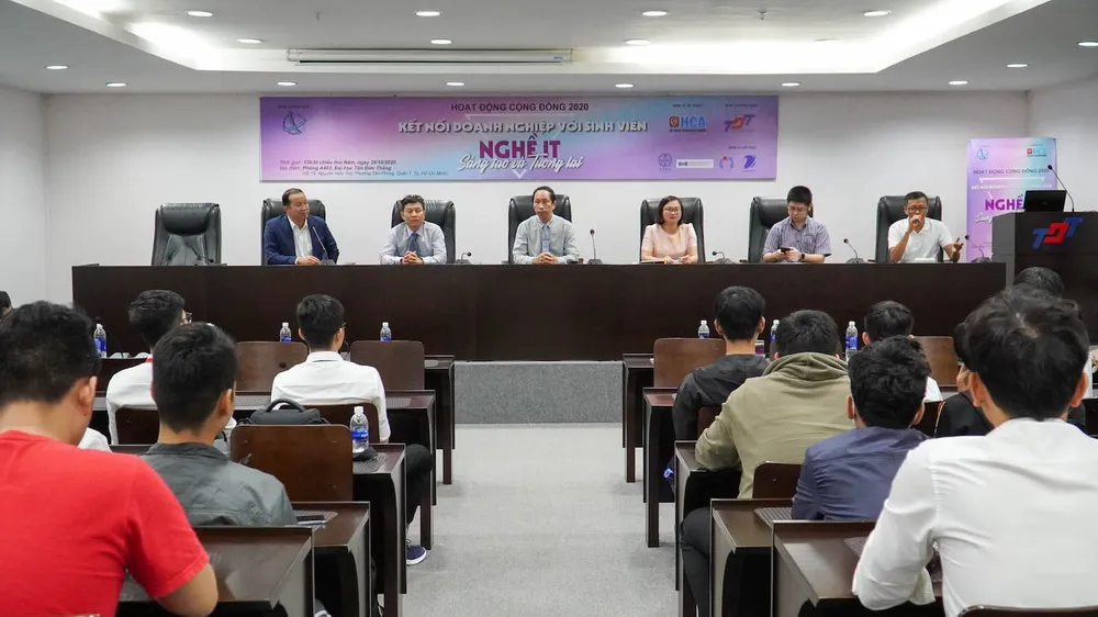 ket-noi-doanh-nghiep-va-sinh-vien