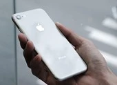 Lộ diện bộ đôi smartphone tầm trung cấu hình cao, giá siêu rẻ ảnh 2 iPhone 8 giảm giá chỉ còn 5,4 triệu đồng nhân dịp 8-3