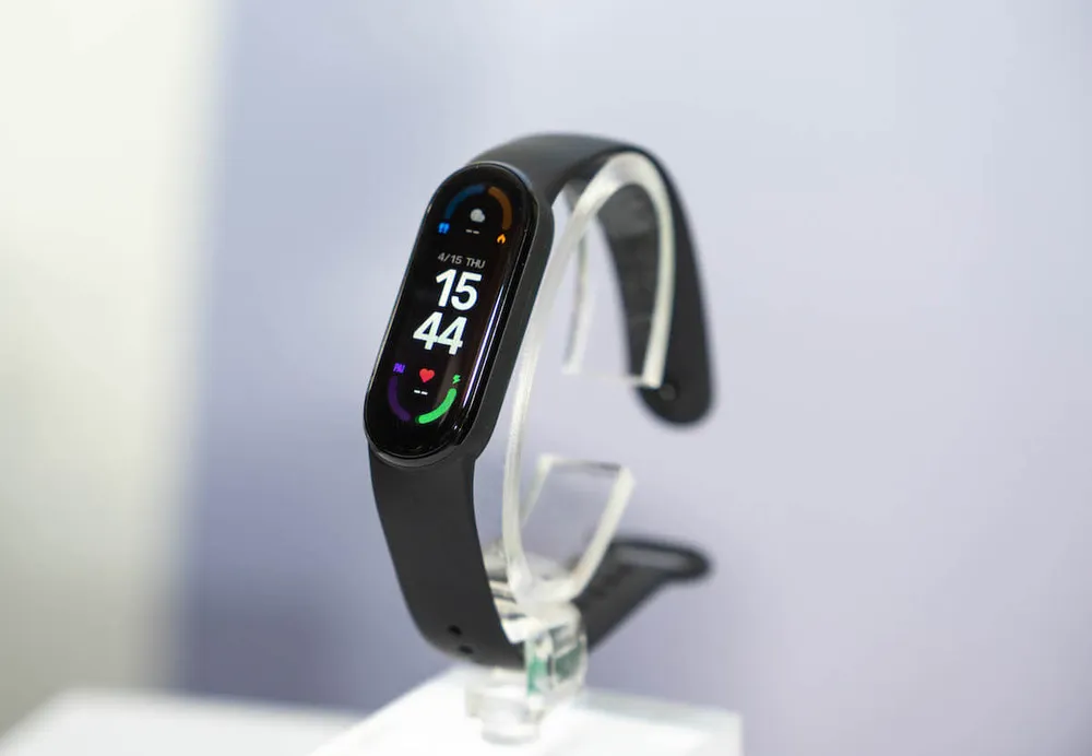 Hãng smartphone nào đứng thứ 3 toàn cầu, sau Samsung và Apple? ảnh 4 mi-smart-band-6