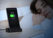 Lỗ hổng bảo mật khiến hàng triệu người bị theo dõi, nghe lén ảnh 3 Apple, Google và Samsung nói gì về việc sạc điện thoại qua đêm