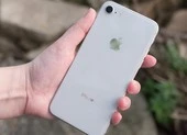 Kinh doanh smartphone thua lỗ, LG chuyển sang bán iPhone? ảnh 1 iPhone 8 giảm sốc chỉ còn 4,9 triệu đồng