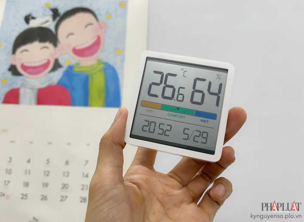 thiet-bi-do-do-am-trong-nha