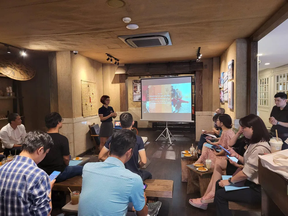 cach-dat-phong-khach-san-theo-gio