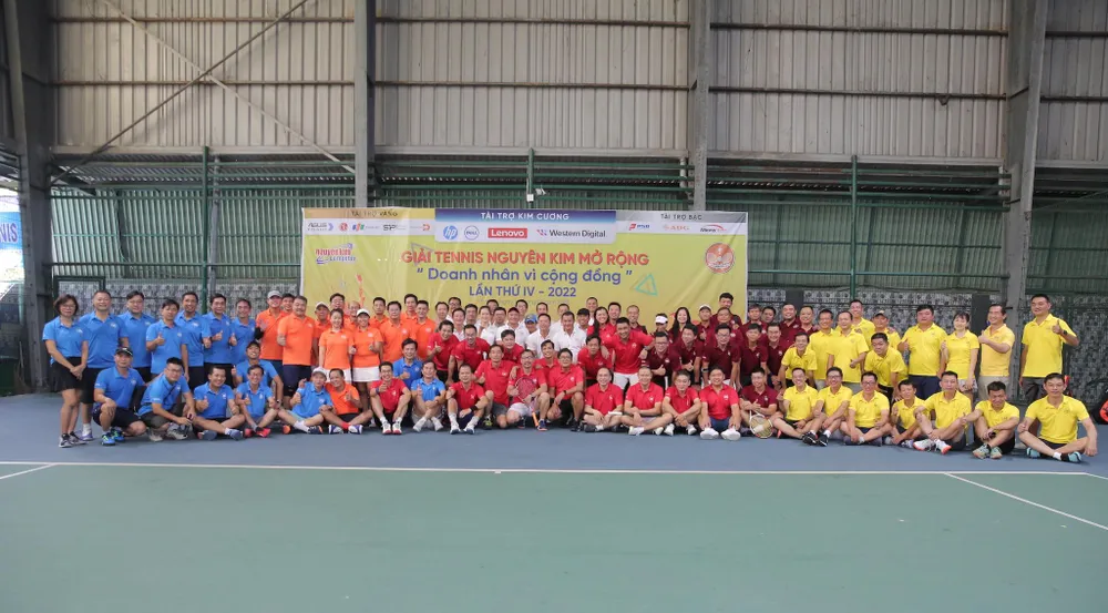 giai-tennis-doanh-nhan-vi-cong-dong