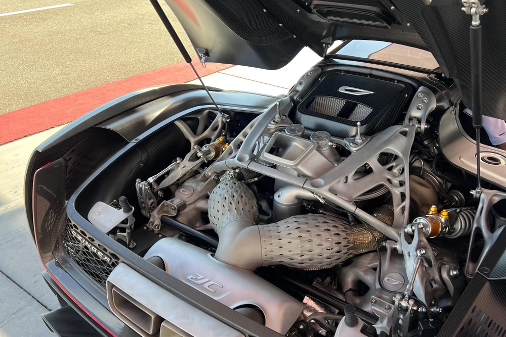 Czinger-21c Czinger-21c