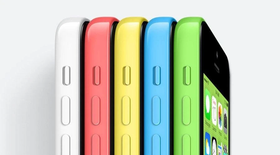 iPhone 5C là mẫu iPhone đầu tiên có nhiều màu sắc trẻ trung. Ảnh: Apple