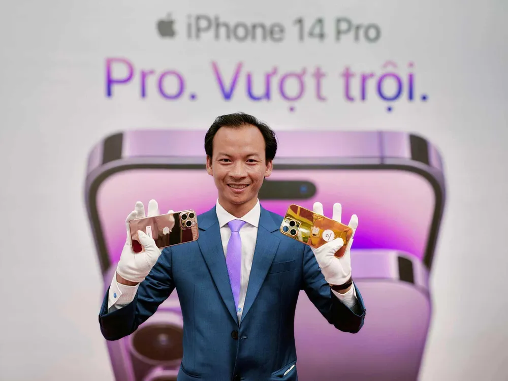 mo-ban-iphone-14-series