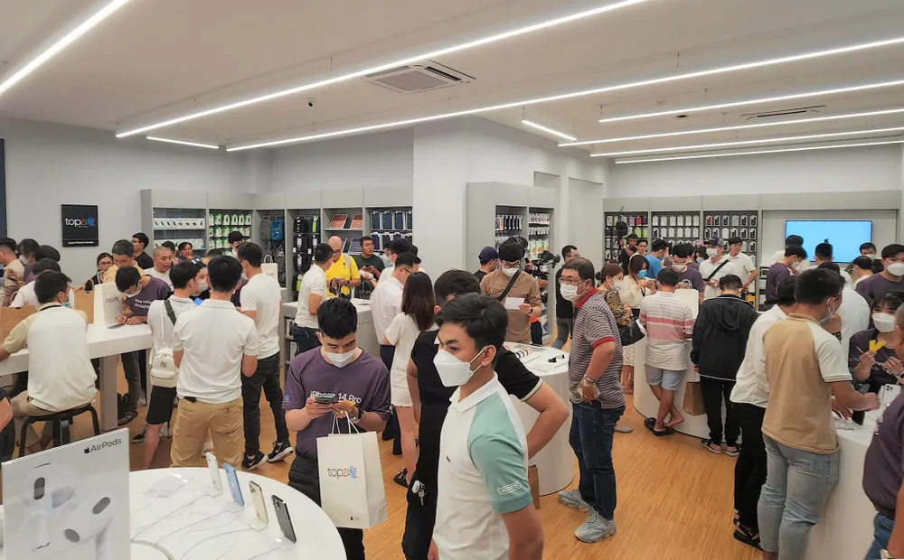 mo-ban-iphone-14-series