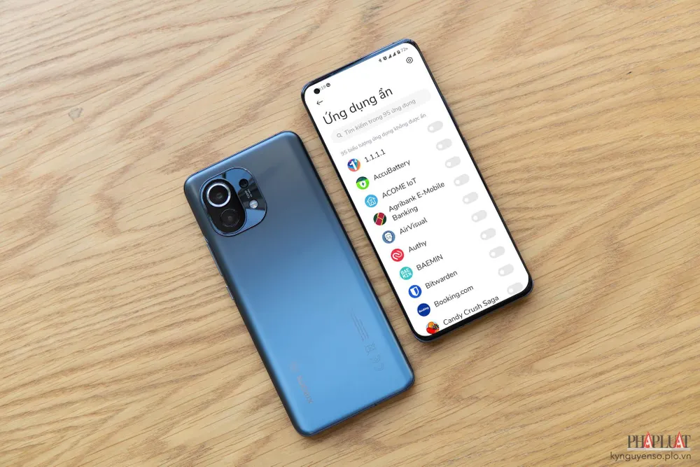 Ẩn ứng dụng để tránh bị mất tiền ngân hàng. Ảnh: MINH HOÀNG