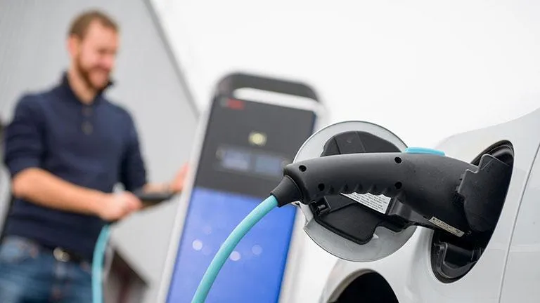 thụy sĩ muốn cấm sử dụng xe điện