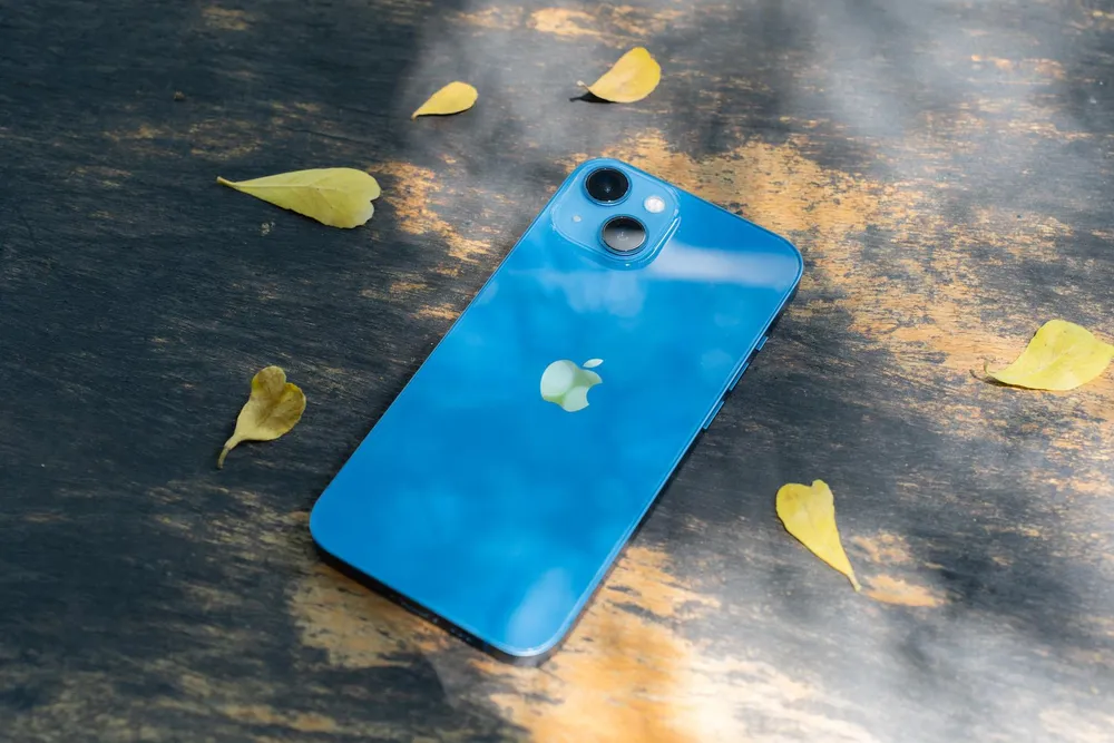 iPhone 13 VN/A chỉ còn từ 18,69 triệu đồng