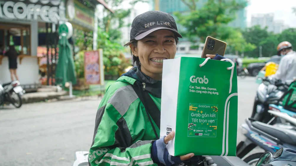 grab tặng quà cho đối tác tài xế
