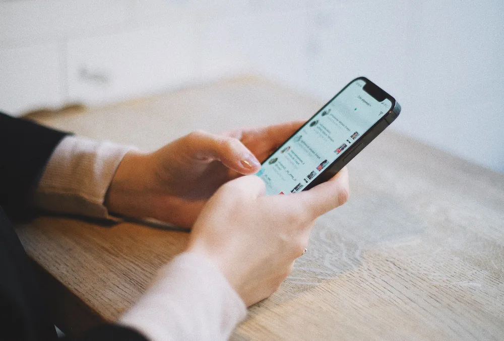 Nhiều ứng dụng cá cược và cho vay trái phép vừa bị ngăn chặn. Ảnh: Pexels