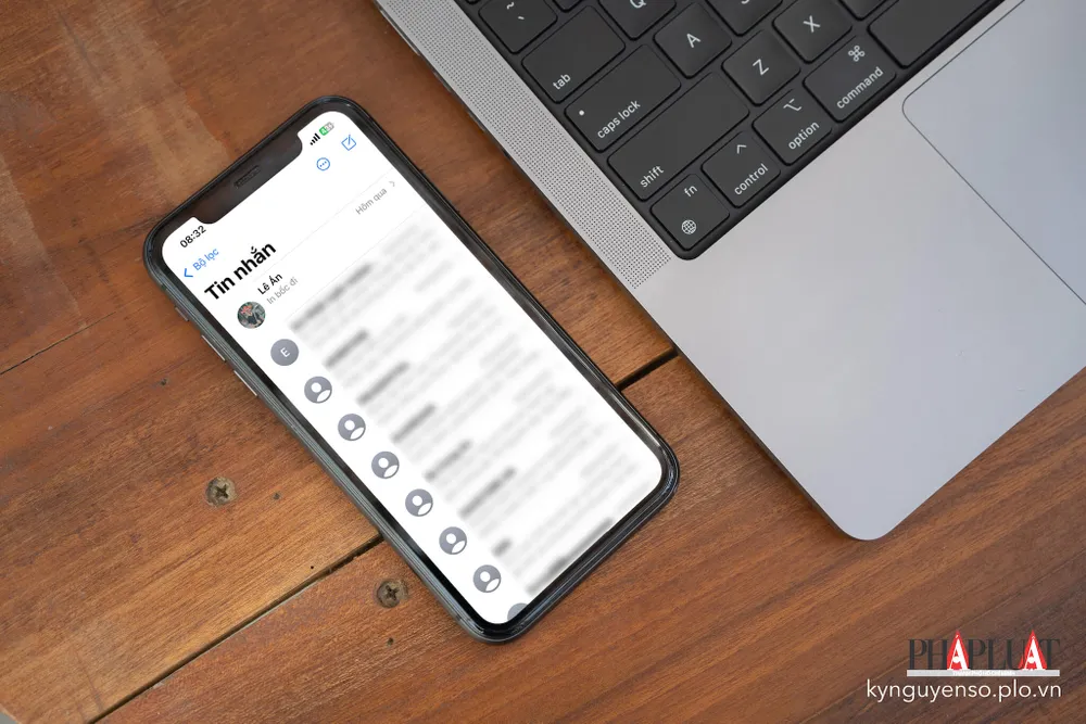 lo-hong-bao-mat-khien-nguoi-dung-iphone-bi-doc-len-tin-nhan lỗ hổng bảo mật khiến người dùng iphone bị đọc lén tin nhắn