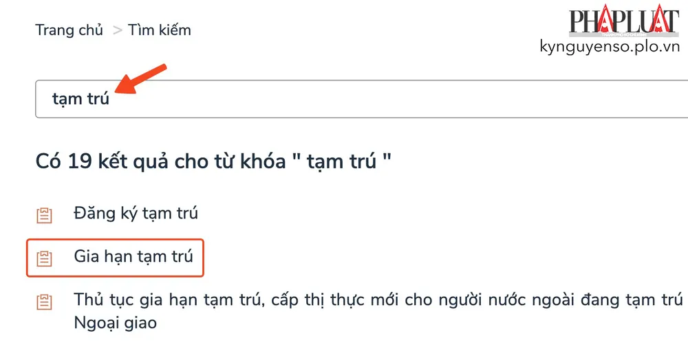 Chọn dịch vụ Gia hạn tạm trú. Ảnh: MINH HOÀNG