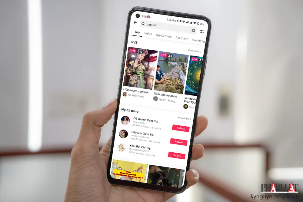 Nhan nhản nội dung mê tín dị đoan trên TikTok. Ảnh: TIỂU MINH