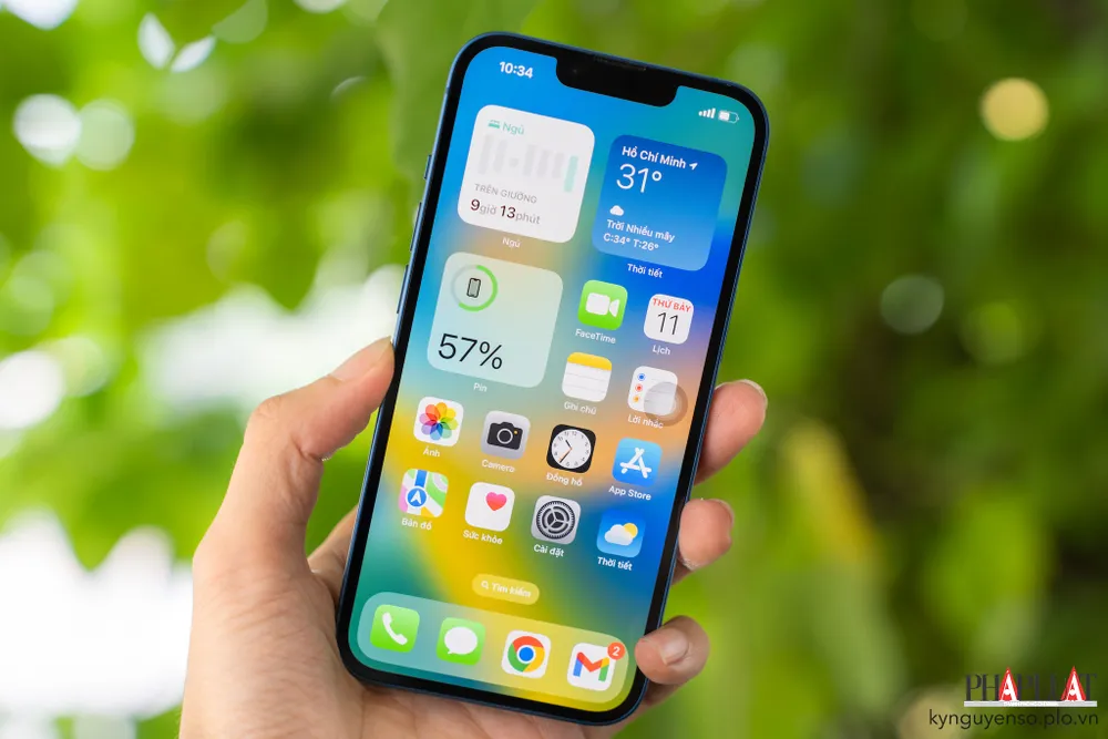 iphone-13-gia-chi-con-15-9-trieu-dong iPhone 13 giá chỉ còn 15,9 triệu đồng. Ảnh: TIỂU MINH