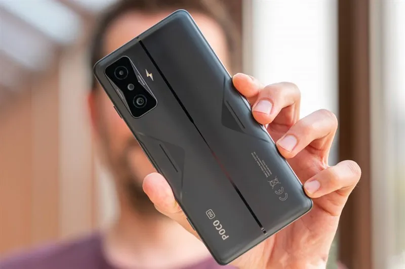 poco-f4-gt poco f4 gt