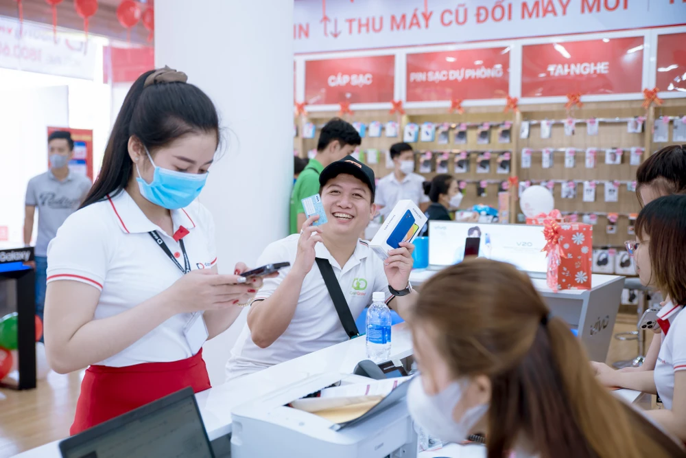 mua sắm điện thoại giảm mạnh