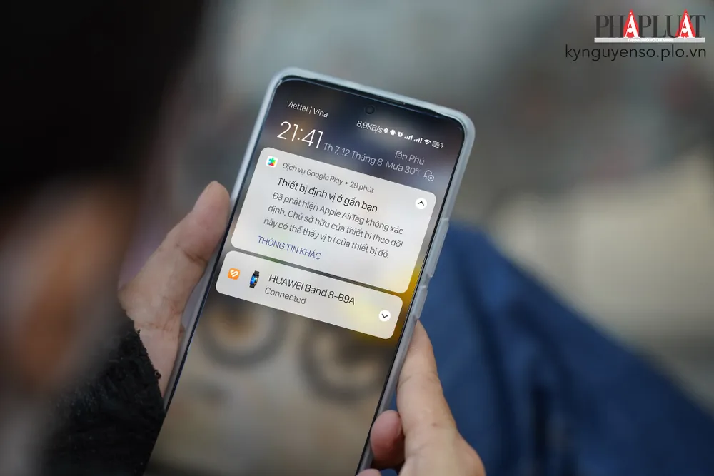 Cách bật tính năng phát hiện thiết bị theo dõi trên Android. Ảnh: MINH HOÀNG