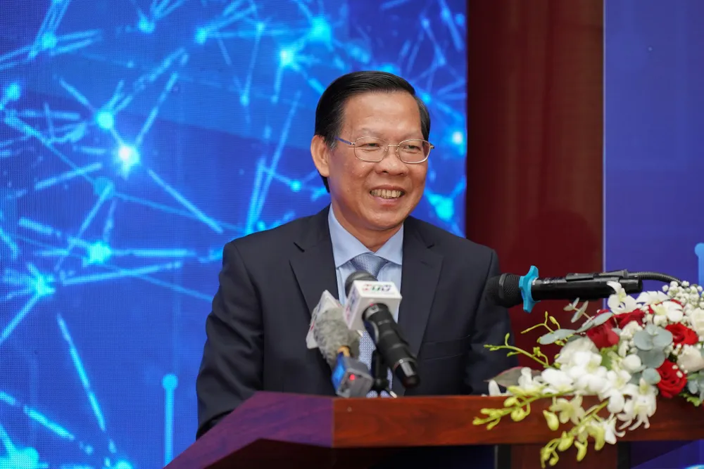 Ông Phan Văn Mãi, Chủ tịch UBND TP.HCM