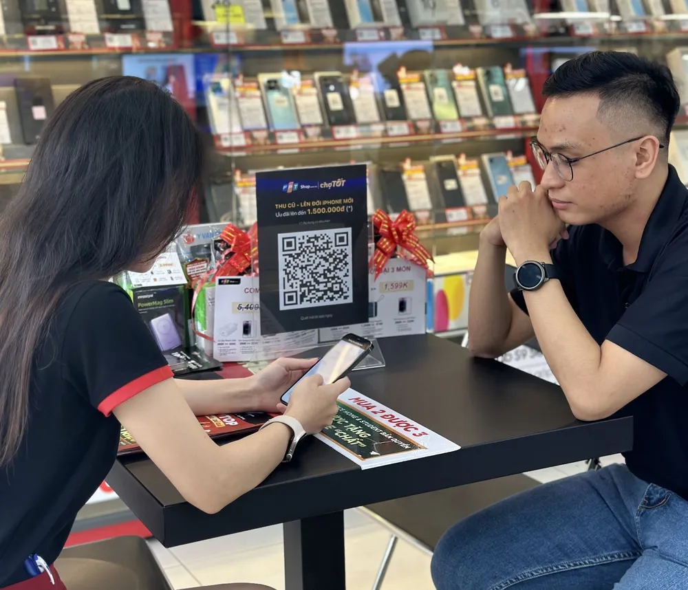 Thu cũ đổi mới điện thoại bằng công nghệ AI.