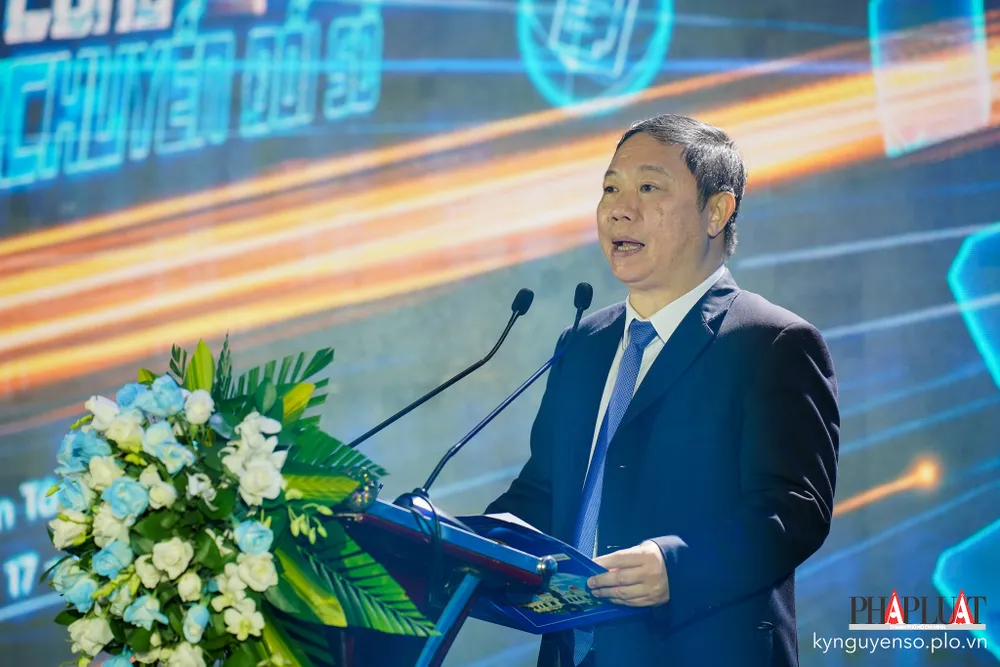 Ông Dương Anh Đức, Phó Chủ tịch UBND TP.HCM phát biểu chia sẻ tại sự kiện. Ảnh: TIỂU MINH