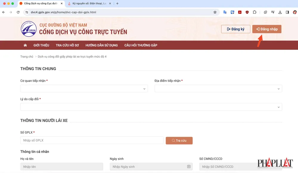 Đăng nhập vào cổng dịch vụ công trực tuyến để đổi GPLX mức độ 4 (tức là làm online hoàn toàn). Ảnh: MINH HOÀNG