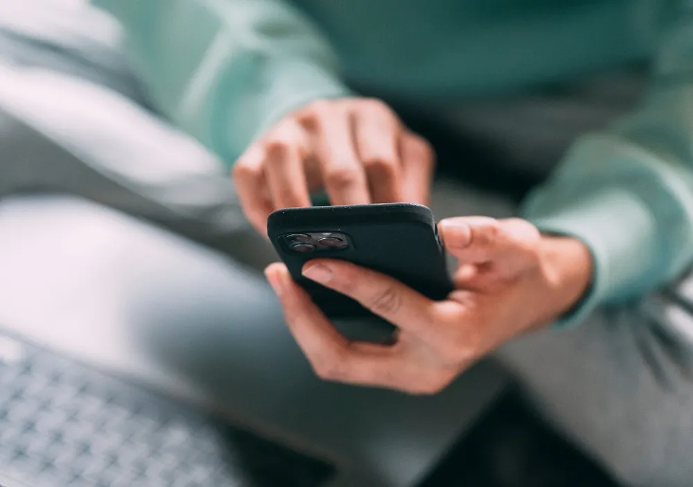 lừa đảo trực tuyến