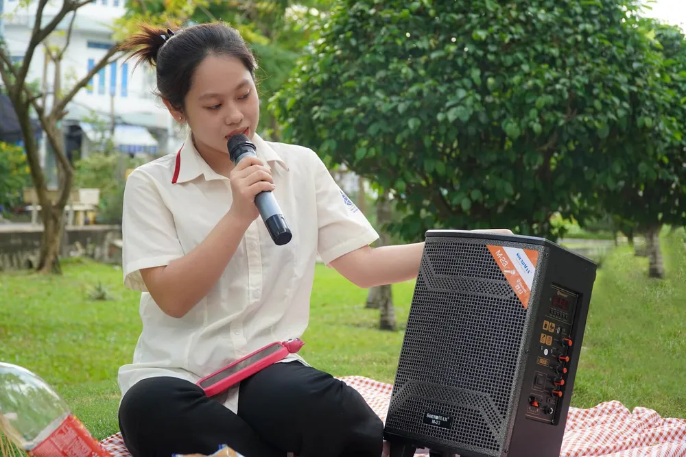 SoundMax M-23 có thiết kế nhỏ gọn, linh hoạt. Ảnh: SoundMax