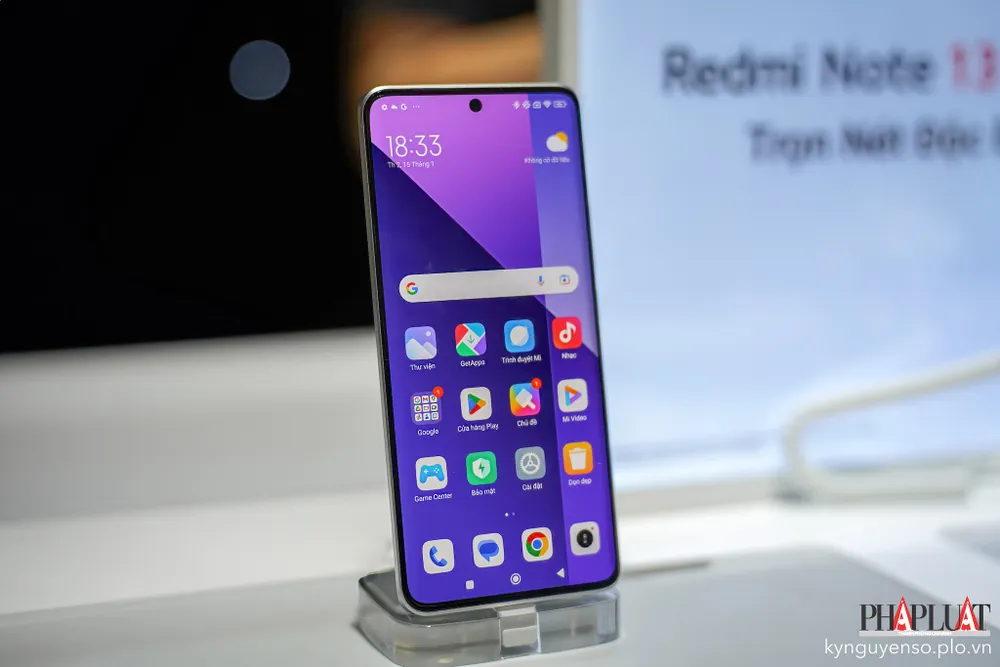 Tin công nghệ 17-1: Redmi Note 13 Pro+ có màn hình cong, sở hữu nhiều tính năng của dòng cao cấp. Ảnh: TIỂU MINH
