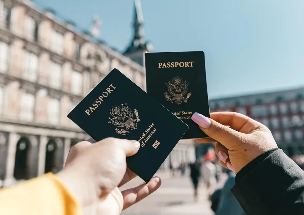 Không chia sẻ kế hoạch du lịch lên Facebook. Ảnh: Pexels