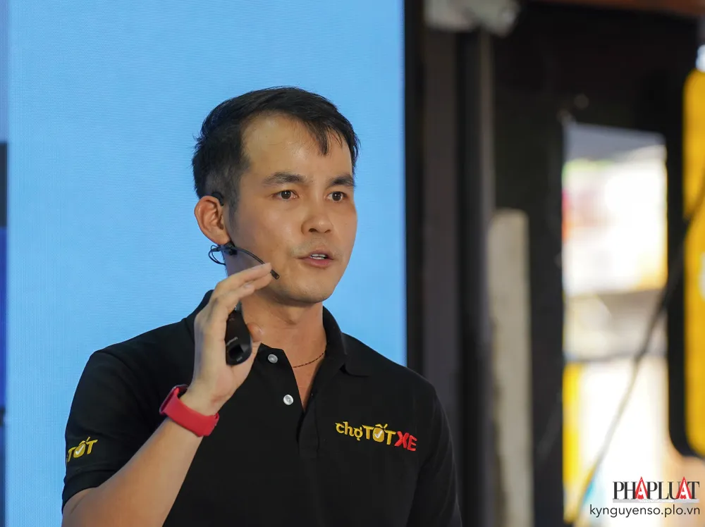 Ông Triệu Khắc Thiệp - Giám Đốc Chợ Tốt Xe chia sẻ về thị trường ô tô cũ. Ảnh: TIỂU MINH