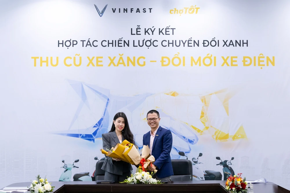 VinFast và Chợ Tốt hợp tác thu cũ xe xăng để đổi mới xe máy điện VinFast.