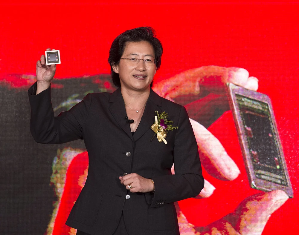 Lisa Su - AMD. Lisa Su - AMD.
