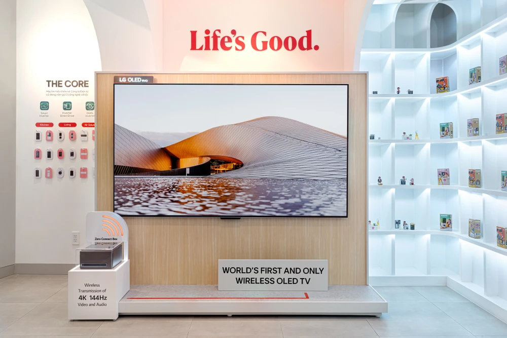 TV LG OLED evo M4 không dây. TV LG OLED evo M4 không dây.