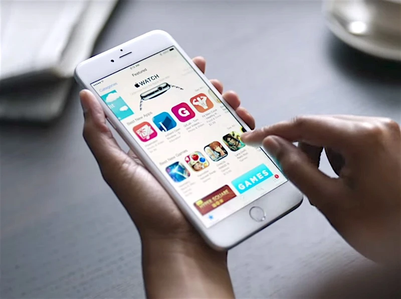 Apple xóa các ứng dụng quảng cáo về tính năng tạo ảnh khỏa thân vô căn cứ khỏi App Store. Ảnh minh họa Apple xóa các ứng dụng quảng cáo tính năng tạo ảnh khỏa thân vô căn cứ khỏi App Store. Ảnh minh họa