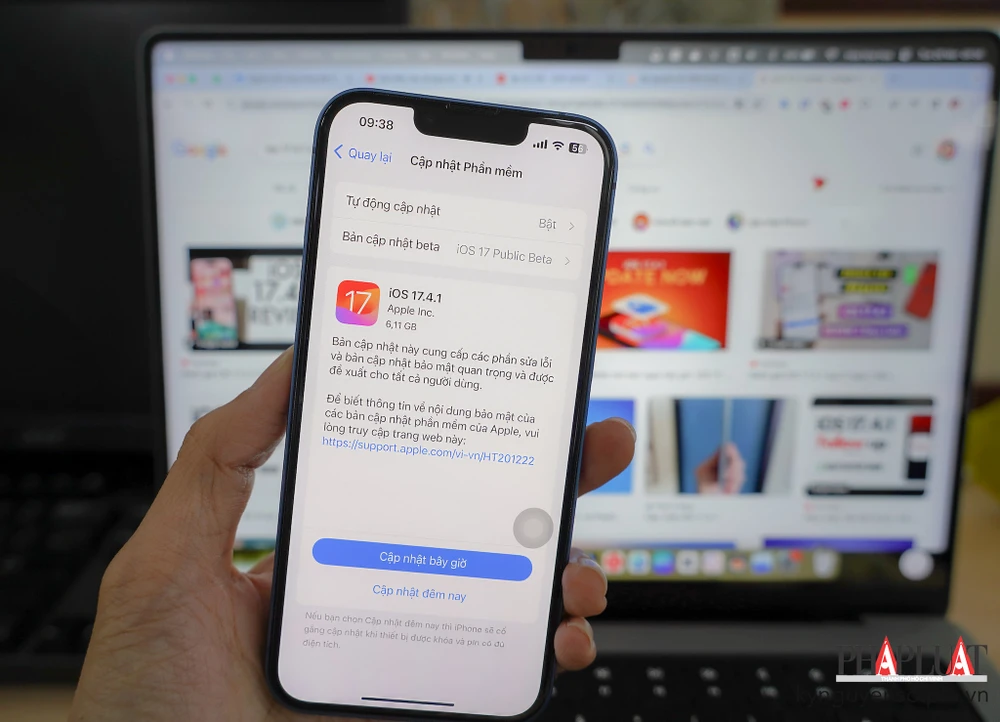 Cập nhật iOS 17.4.1 cho iPhone. Ảnh: TIỂU MINH Cập nhật iOS 17.4.1 cho iPhone. Ảnh: TIỂU MINH