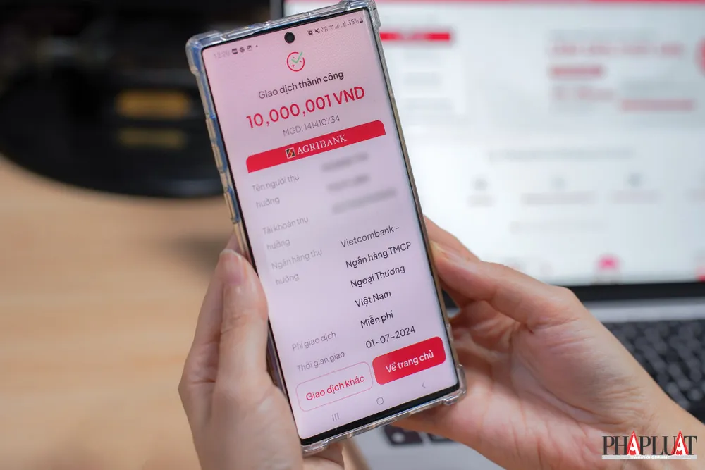 Chuyển khoản trên 10 triệu phải xác thực bằng khuôn mặt. Ảnh: MINH HOÀNG